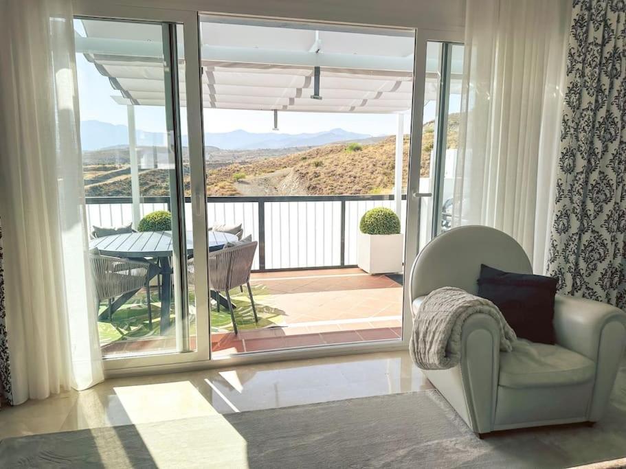 Oceanview Luxury Penthouse Apartamento Estepona Exterior foto