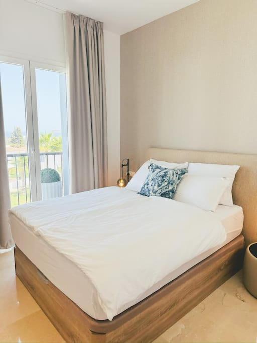 Oceanview Luxury Penthouse Apartamento Estepona Exterior foto