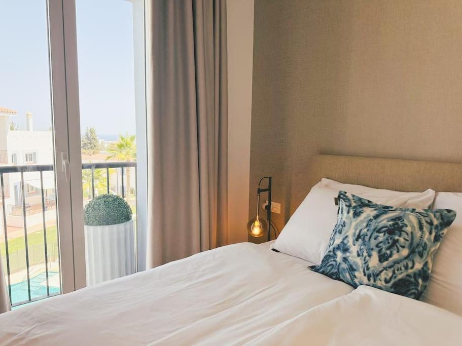 Oceanview Luxury Penthouse Apartamento Estepona Exterior foto