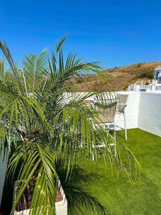 Oceanview Luxury Penthouse Apartamento Estepona Exterior foto